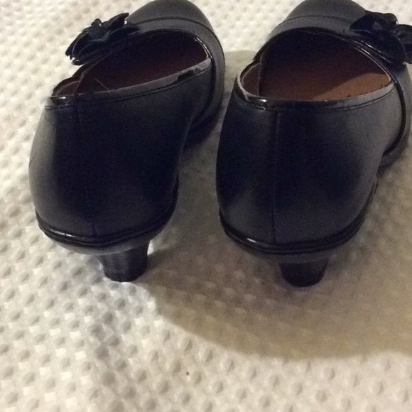 Soft shoe by Rose black low heels shoes # 6.5M - Picture 4 of 8